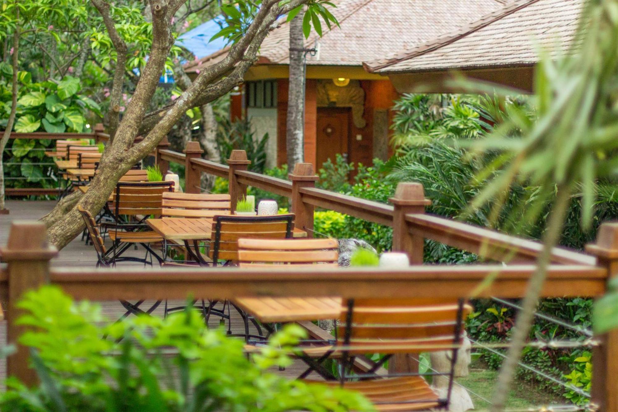 Bali Mandira Beach Resort & Spa Легиан Экстерьер фото